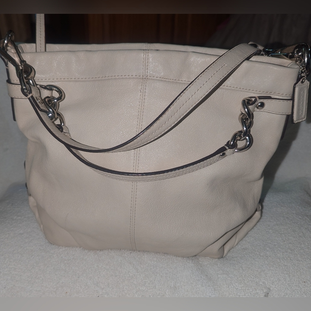 Coach Brooke Hobo Leather Shoulder Bag with Chain Straps. Z27744